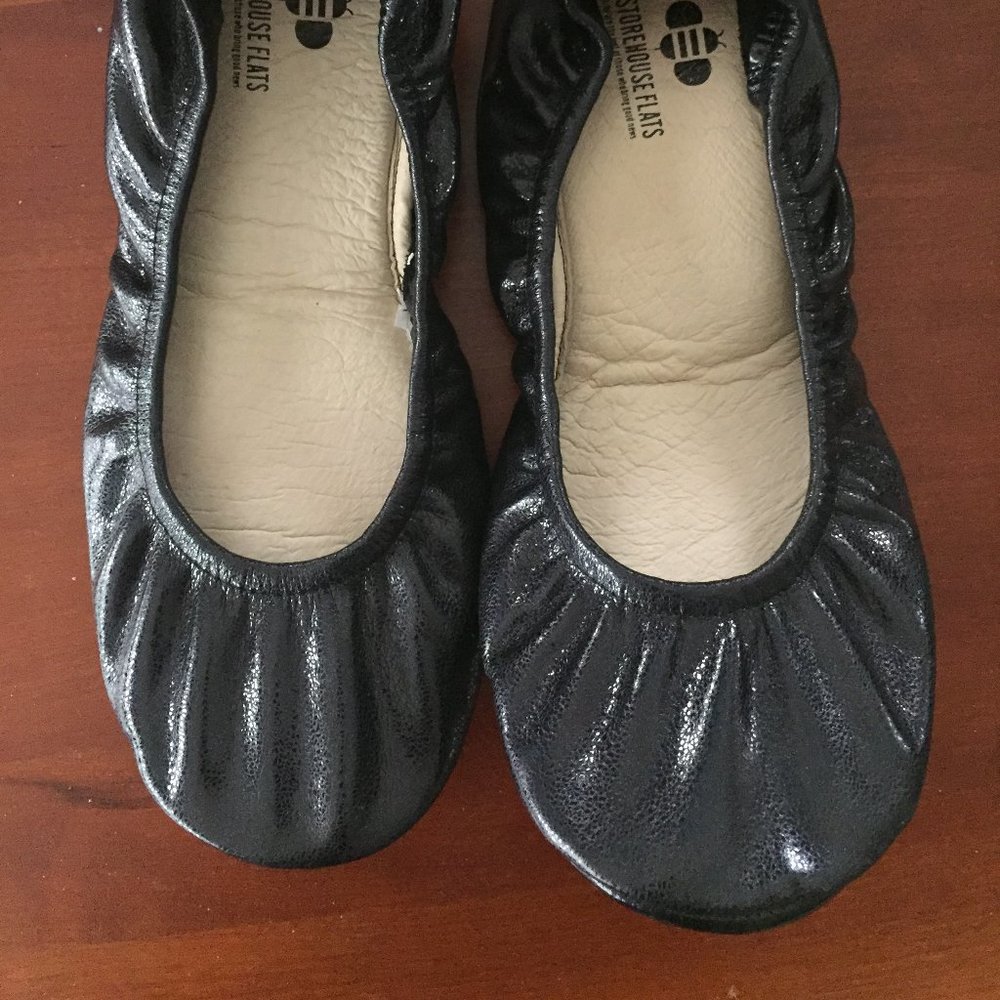Storehouse Flats in Black Oiled Leather